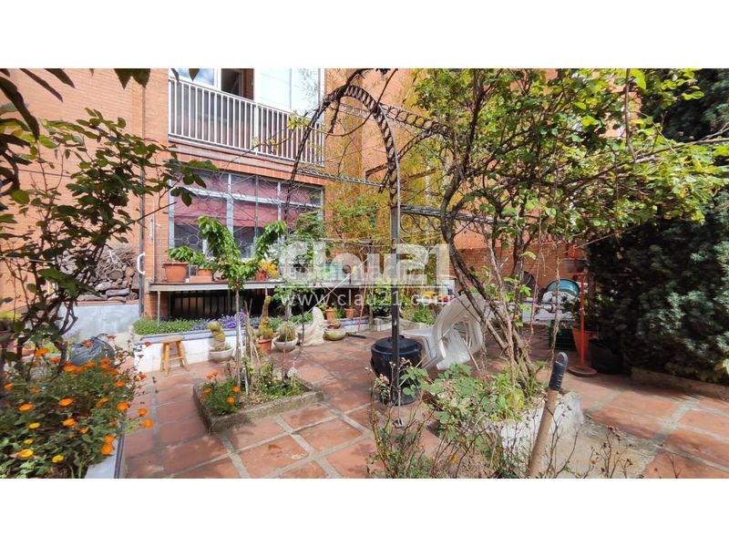 Foto 476a28c0-4928-48fd-95d0-212d55d42f34. Rent flat with heating in Cercs