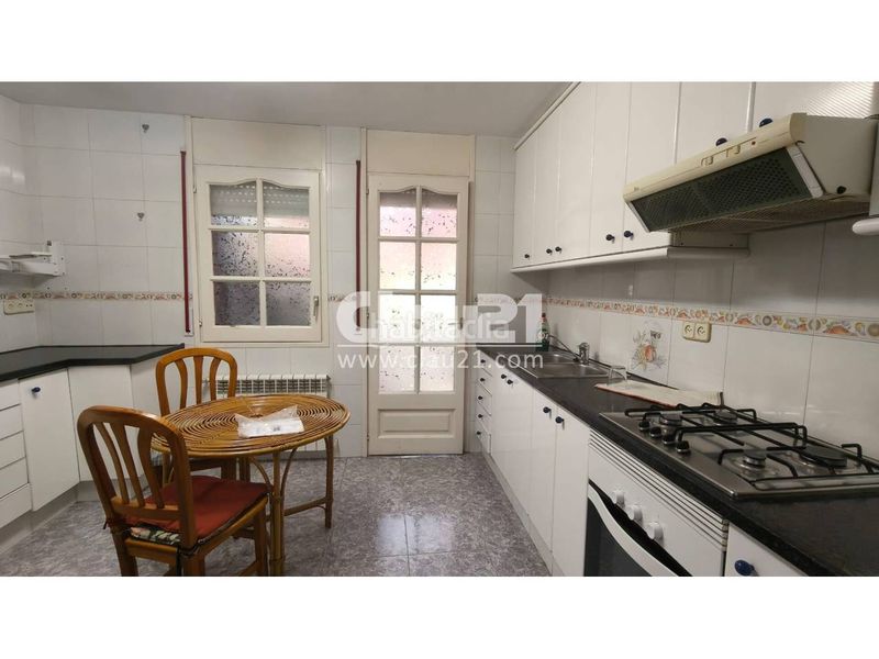 Foto ad005bb7-3c92-4c71-9156-e8508bb03e72. Rent flat with heating in Cercs
