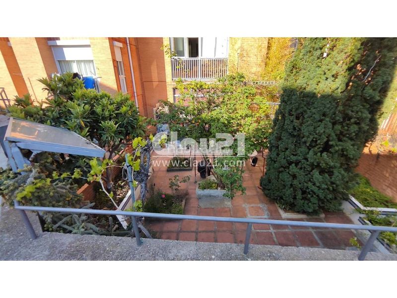Foto ff7946f1-ad4c-4cd9-81e0-c12ee3399389. Rent flat with heating in Cercs