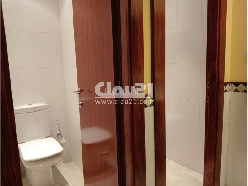 Foto 07f200af-8035-4cba-93a1-c515c0864649. Traspàs local comercial a Berga