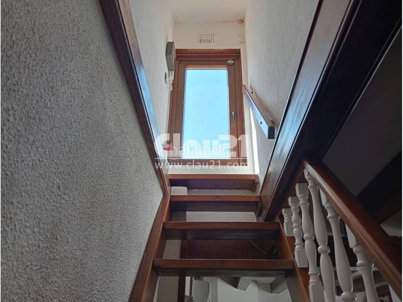 Foto 7ffeb0a3-4edc-4406-ae60-fc1a8eb15c2c. Casa amb calefacció aparcament a Olvan