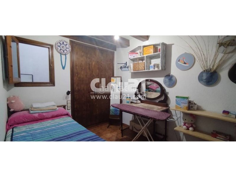 Foto af781552-a69f-45b2-9ca3-1d2272e2133c. Casa amb calefacció aparcament a Olvan