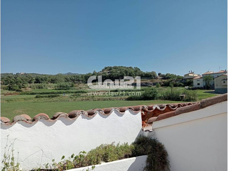 Foto ca3abde2-eff5-481d-87f5-c5f1a200736a. Casa amb calefacció aparcament a Olvan