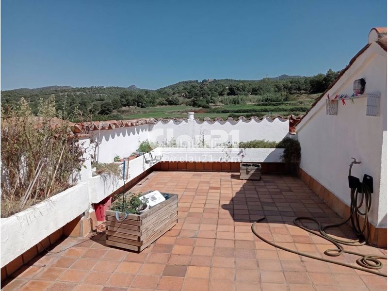 Foto f545ea22-2584-4147-b3f9-2f2604212cc5. Casa amb calefacció aparcament a Olvan