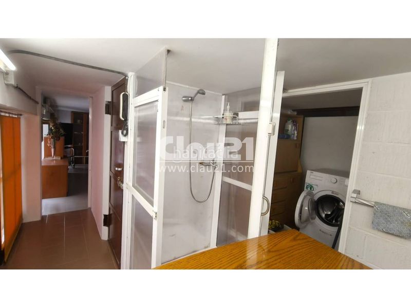 Foto d14278a5-37c1-4f12-a2c7-94cc0c7ae10b. Local comercial a Berga