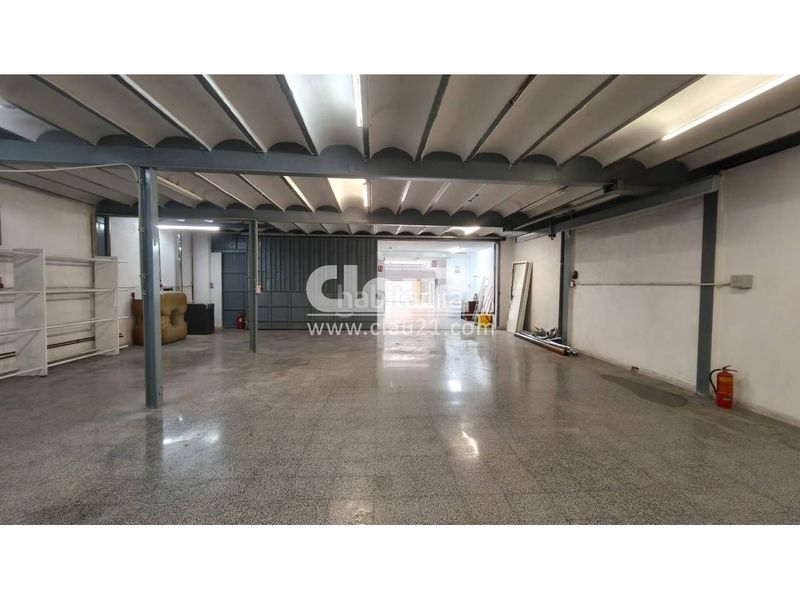 Foto d588cdc3-42ca-47a4-bc39-6dc0f743a6b5. Local comercial a Berga
