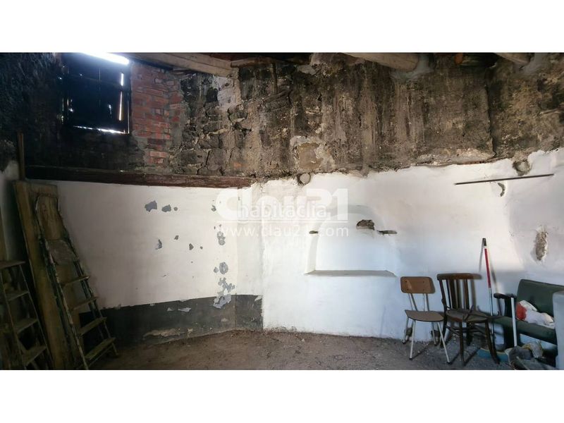 Foto 84dbefca-e776-463d-b144-7578d2336423. Casa amb calefacció a Berga