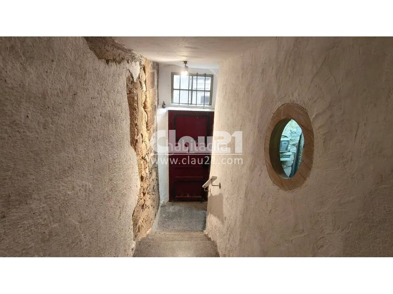 Foto 8df49542-2f0c-4cc2-a900-41d0077fe4e2. Casa amb calefacció a Berga