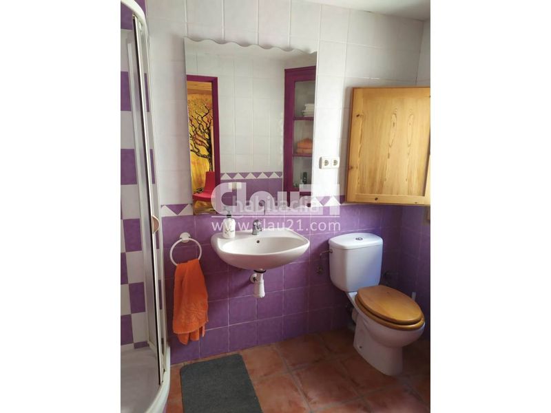 Foto e18d15b0-bd52-4b44-a10c-3b1ee33a7a51. Casa amb calefacció a Berga