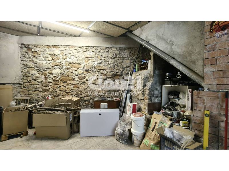 Foto ec352f9d-d267-4049-a049-98bc43ee7161. Casa amb calefacció a Berga