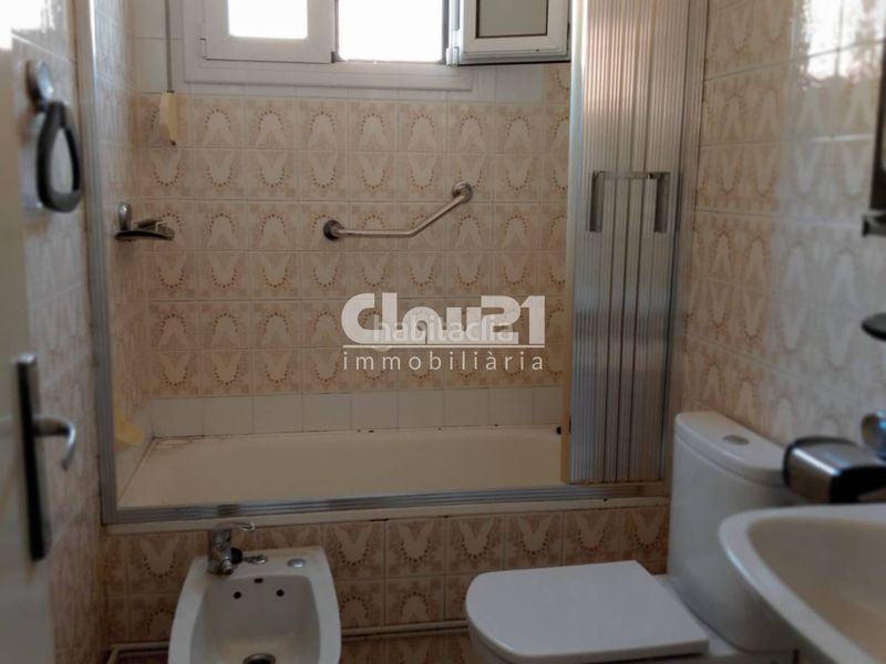 Foto 1f7cf7f9-5136-4a58-a5c1-ad9c37313812. Rent flat with heating parking in Cercs