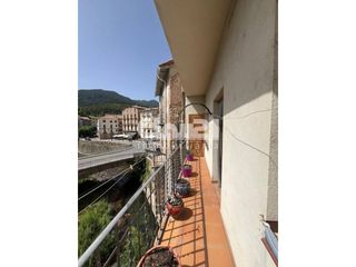 Maison  Calle pontarró. Exclusiva casa unifamiliar con local comercial y dúplex reformad