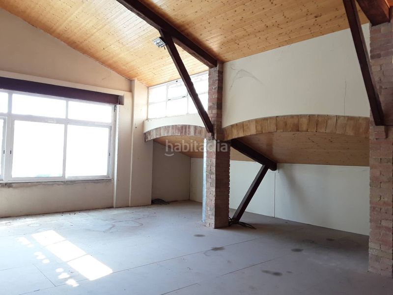 Foto bbdd8a1b-14a8-41cf-ab13-a6678d8cec3e. Rent business premise in Berga