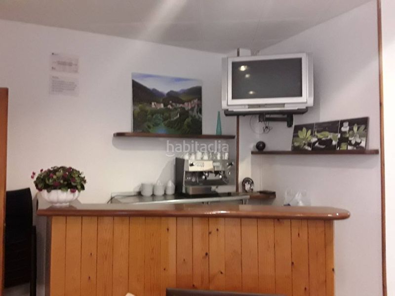 Foto ca55770b-b6d5-4459-9b6b-bb54cbffef10. Local comercial a Berga