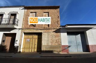 Local Comercial en Montroi / Montroy. Patio cerrado dentro de la población !!!