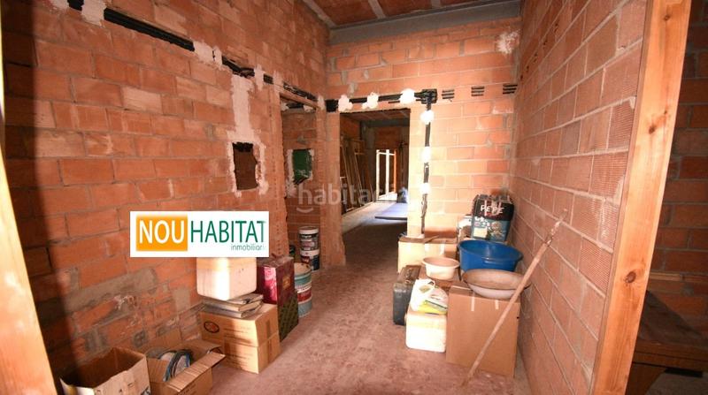 Foto 11f0cd33-39b0-4834-985a-e4d94389e60a. Casa amb aparcament a Montroy