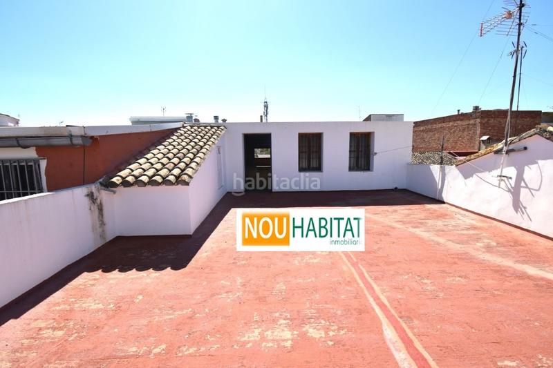 Foto 4e7511cc-4e17-460e-b125-6f62050cb801. Casa amb aparcament a Montroy