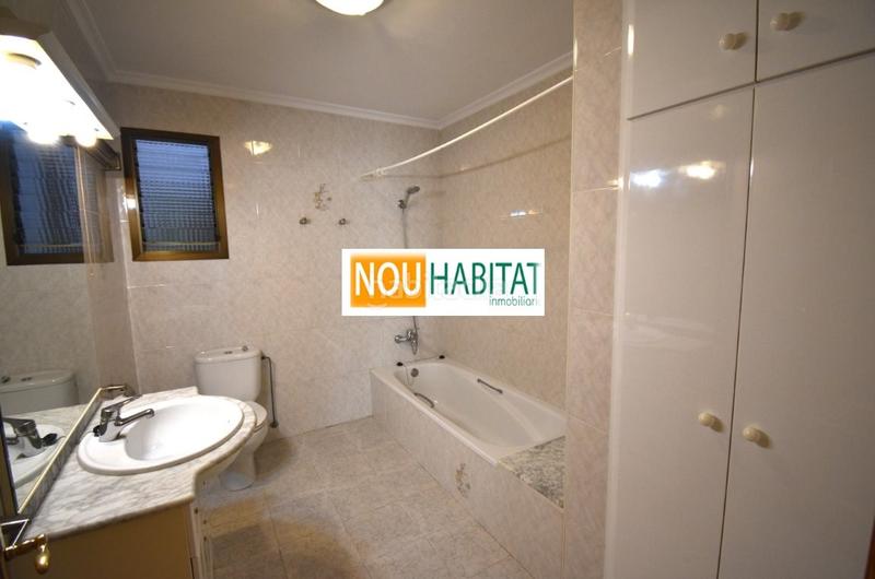 Foto 7f6ba0ed-4dbe-4bf1-a774-e8d6f17f06fa. Casa amb aparcament a Montroy