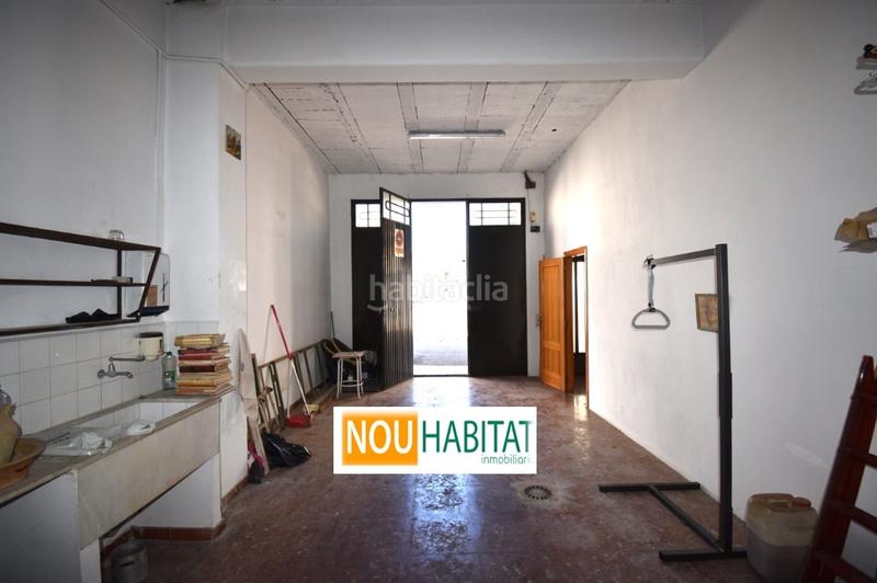 Foto f1b4d801-5b0c-40ae-9c35-f7360c429105. Casa amb aparcament a Montroy