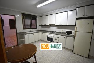 Casa en Montroi / Montroy. Casa de pueblo lista para entrar a vivir !!