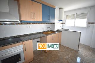 Piso en Monserrat. Piso en zona muy tranquila de poblacin !!!!