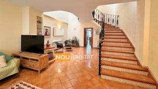 Maison en Montroy. Magnfica casa de pueblo, espaciosa, luminosa y lista para entra
