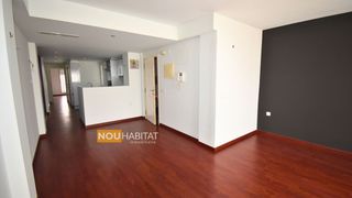 Pis a Monserrat. Piso de una sola habitación, listo para entrar a vivir !!!