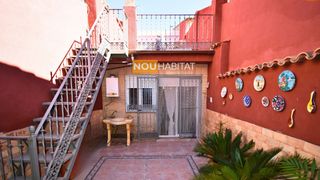 Haus in Real de Montroi. Casa de pueblo actualizada !!!