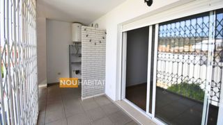 Flat in Monserrat. Piso muy cerca del i.e.s y demás servicios !!!