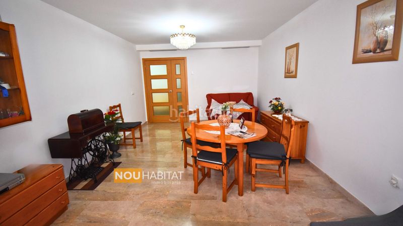 Foto bd749872-a6ca-45a7-b562-9a74c84ac064. Pis amb aparcament a Montroi / Montroy