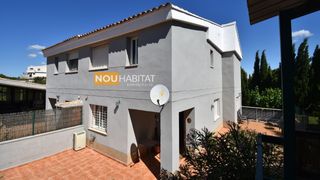 Miete Doppelhaus in Monserrat. Chalet pareado en urbanización con piscina comunitaria !!