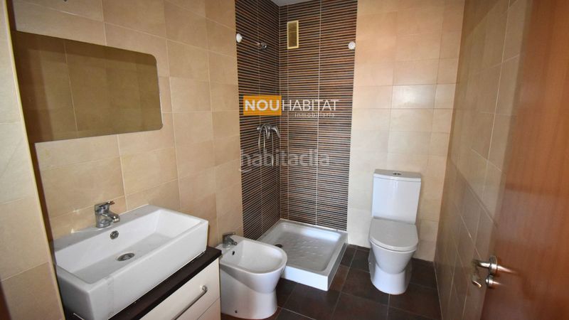 Foto aec0ddd4-676e-47a6-8149-5fa372e1956e. Pis a Monserrat