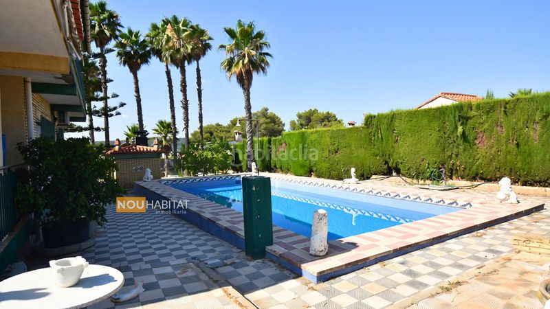 Foto 819f7640-8d29-43d5-afbc-90742c82713f. Xalet amb xemeneia aparcament piscina a Monserrat