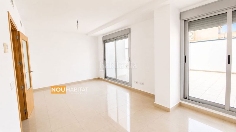 Foto 0b5c4ce3-9868-412c-9823-637617ff0412. Planta baixa amb aparcament a Monserrat