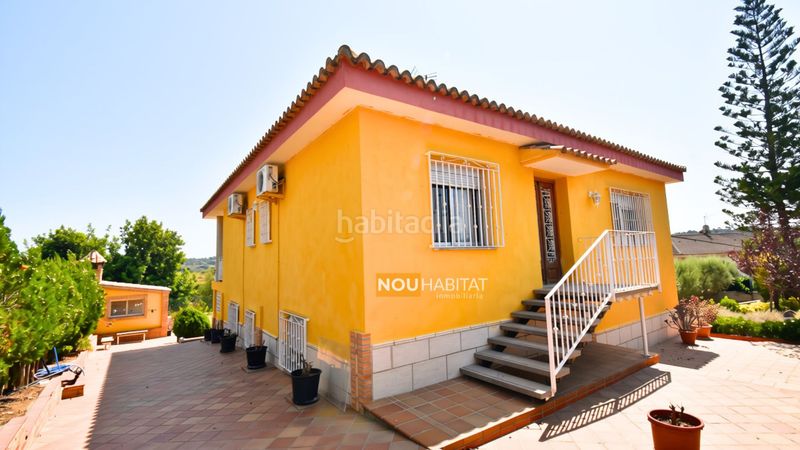 Foto aae41250-cd6c-495a-bd69-841a17f3b3e3. Xalet amb aparcament piscina a Monserrat