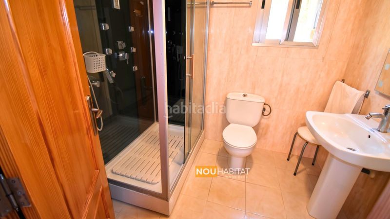 Foto f3017a64-8262-4048-add7-5daba09cde22. Xalet amb aparcament piscina a Monserrat