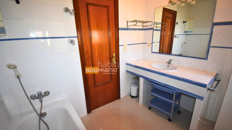 Foto f655003b-5602-426c-936b-6b6b19bc70fa. Xalet amb aparcament piscina a Monserrat