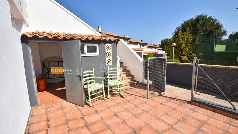 Foto 216353b9-589b-4fdd-b780-6c2309a12ba7. Casa adossada amb aparcament piscina a Turís