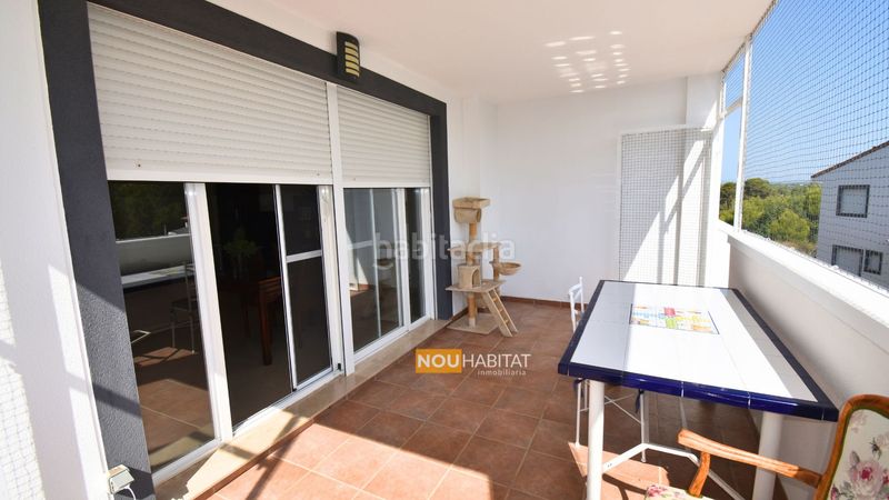 Foto b46bc548-92c0-4207-93fc-dd70ebd86988. Casa adossada amb aparcament piscina a Turís
