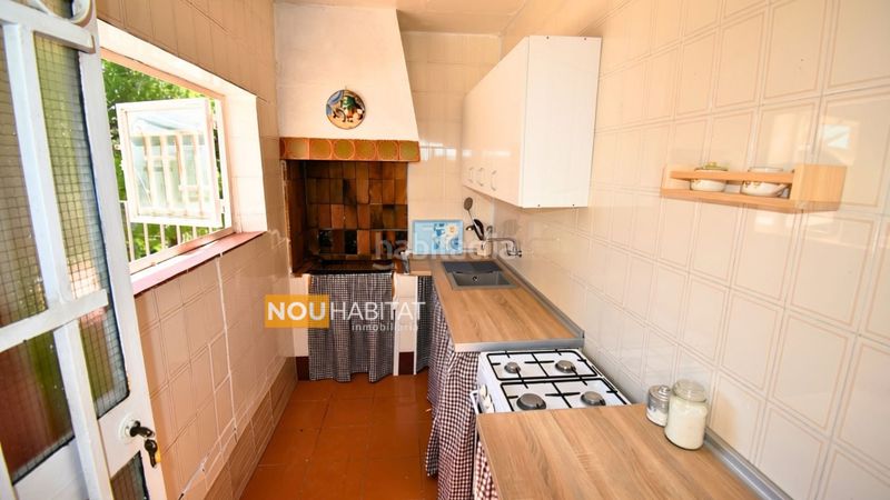 Foto 5eda2336-2611-4c44-a161-d68f7e410dd6. Location chalet avec cheminée piscine dans Montroi / Montroy