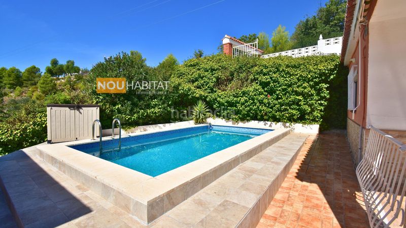 Foto 7fc6835e-dfbe-44fd-8240-9a24d43cd9d8. Location chalet avec cheminée piscine dans Montroi / Montroy