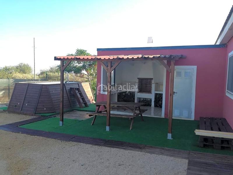 Foto bcf0dc62-4508-461b-8a38-7a1f9f052528. Masia amb piscina a Ampolla (L´)