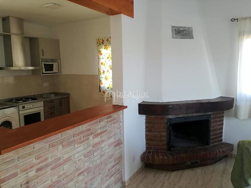 Foto f5553e6f-f8be-45fc-9cd1-dbe63aece5ac. Masia amb piscina a Ampolla (L´)