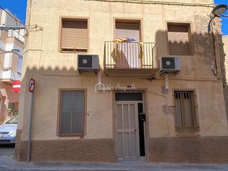 Casa  Carrer de les oliveres