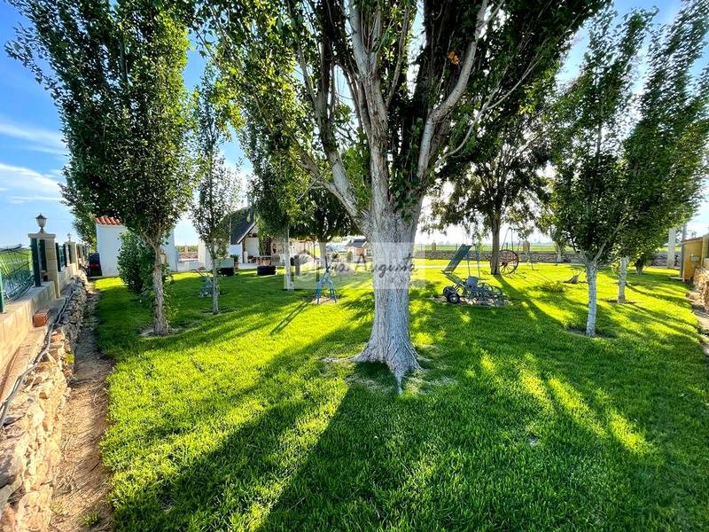 Foto 3c9d03ce-6577-4103-9605-aad5db3cf08e. Masía en Sant Jaume d´Enveja