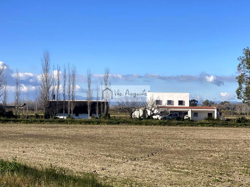 Foto c276f7cd-3ddf-4366-9dfd-c16e13773f74. Masia a Zona Hospital Amposta