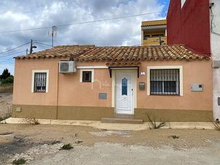 Casa  Carrer del mestral. Casa en el perell