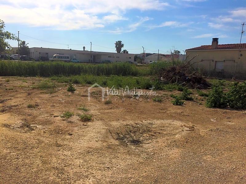 Foto f35a9a65-c263-40c7-a2fb-752c46936af4. Residential plot in Deltebre