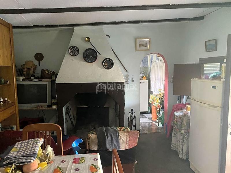 Foto 084e09e8-4f5c-49a3-ac9a-dd596257740d. Masia amb aparcament a Perelló (El)