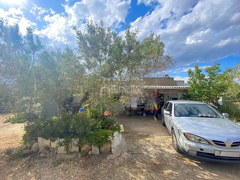 Foto 7b09babc-bdc0-4544-9555-0551fafe8280. Masia amb aparcament a Perelló (El)